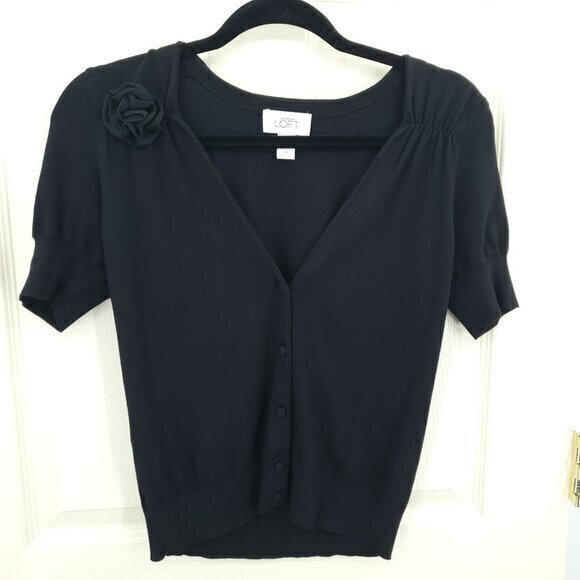 LOFT Short Sleeve Soft Knit Button Front Top with Floral Embellishment M… - Picture 1 of 14